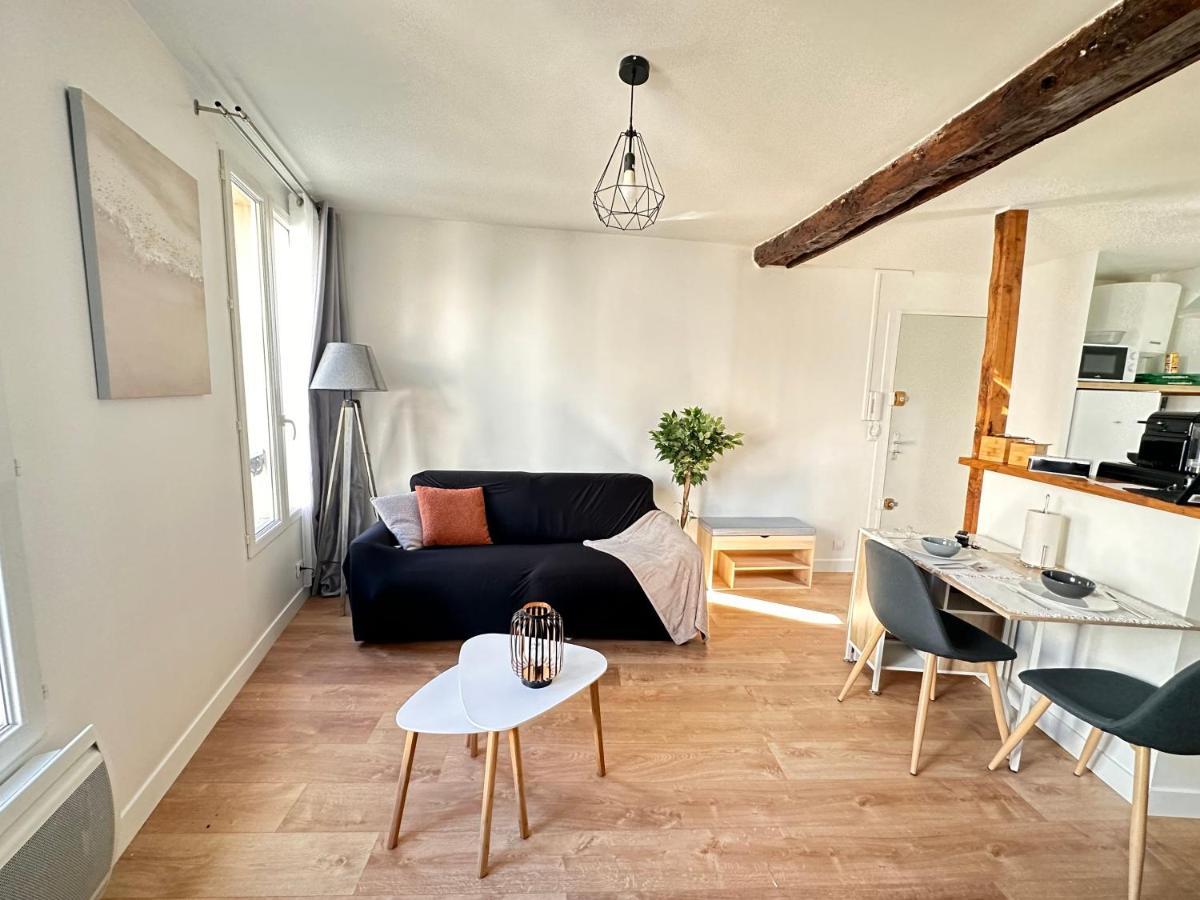 Home Up Pontoise Eksteriør bilde